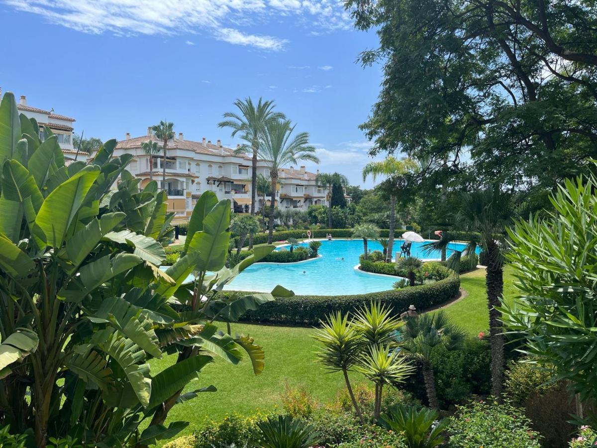 Amplio Planta Jardin Nagueles Appartamento Marbella