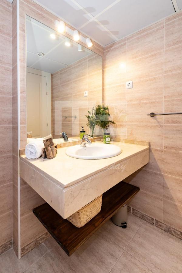Amplio Planta Jardin Nagueles Appartamento