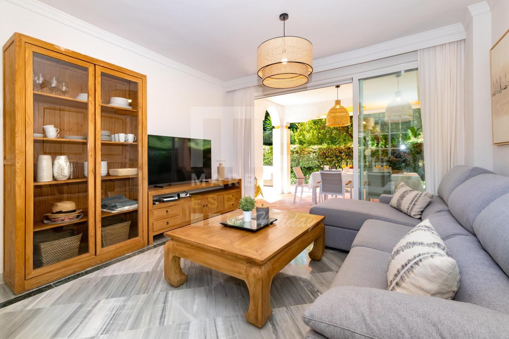 Amplio Planta Jardin Nagueles Appartamento *
