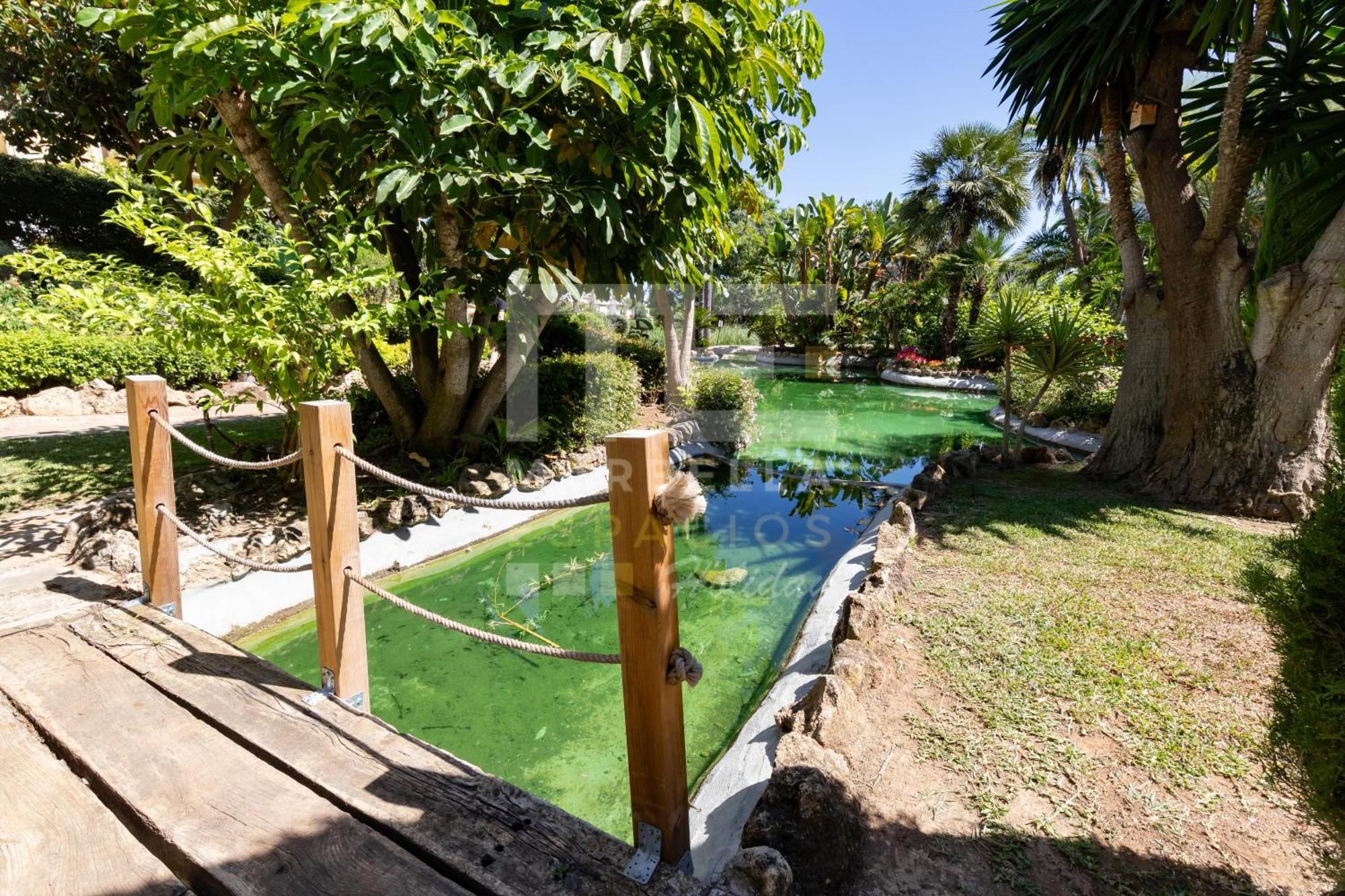 Amplio Planta Jardin Nagueles Appartamento Marbella